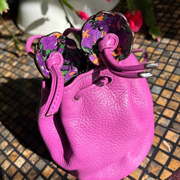 Coach Drawstring Pink Pouch Wristlet Pebbled Leather Bucket Bag Flowers - Picture 5 of 10